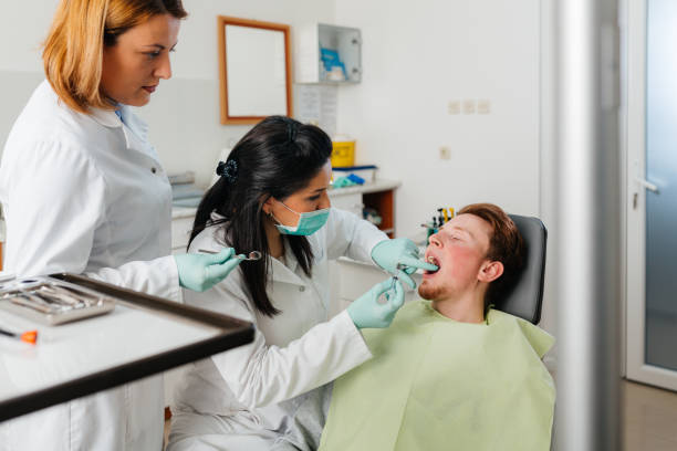 Best Cracked Tooth Emergency Dentist  in Cuyahoga Falls, OH